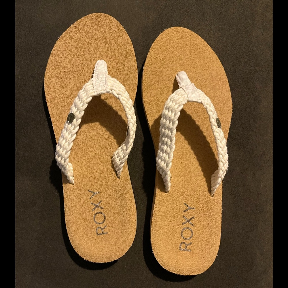 BRAND NEW Roxy Flip Flop